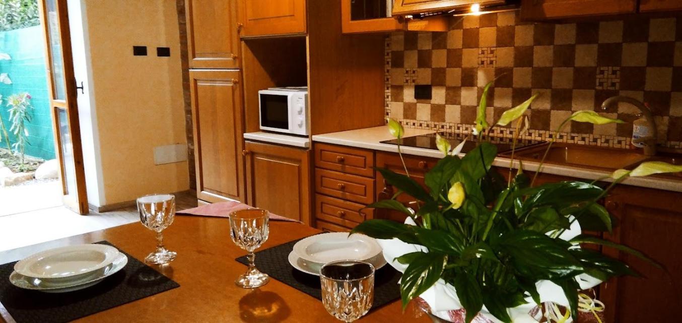 Borgo Antico Chalet Appartamenti Fara Novarese Extérieur photo