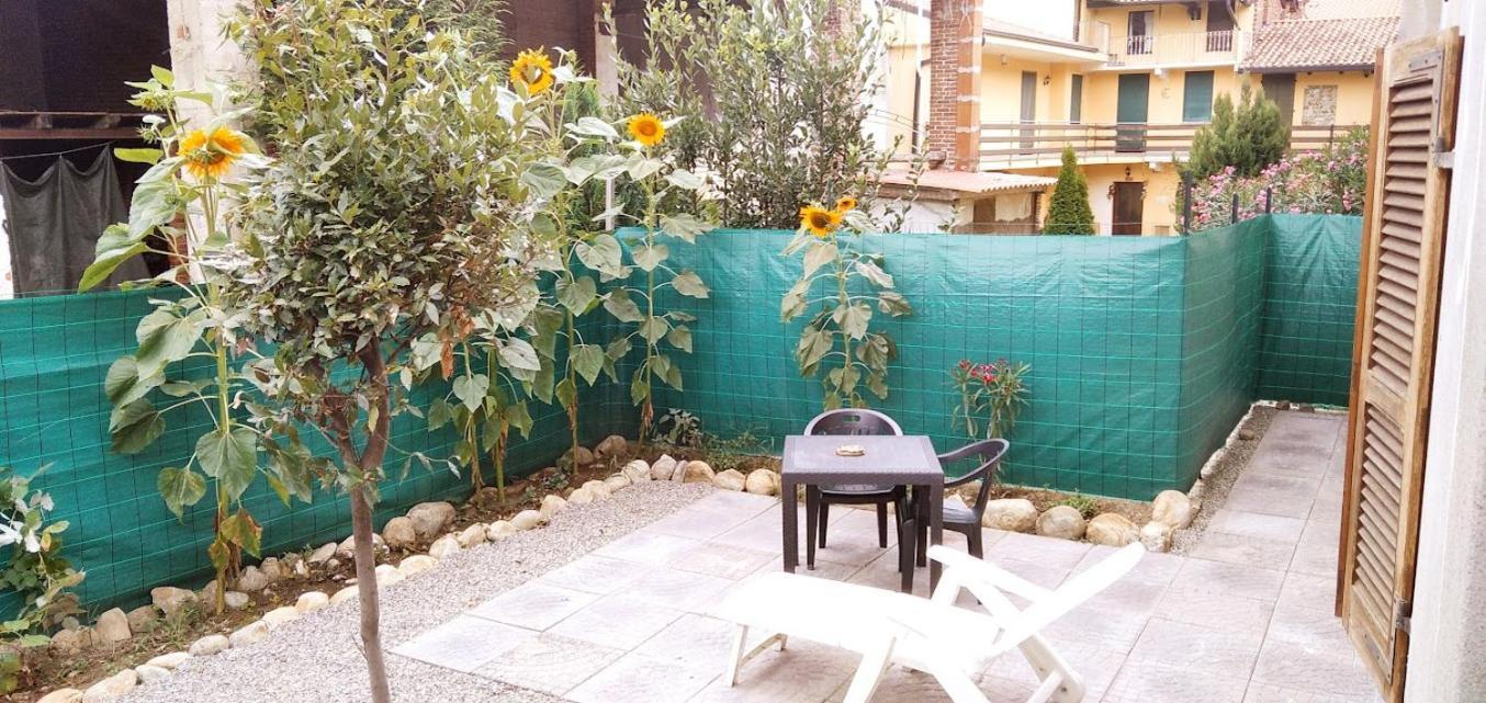 Borgo Antico Chalet Appartamenti Fara Novarese Extérieur photo